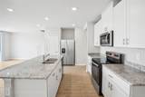 7589 Momentum Parkway - Photo 9