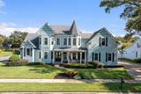 412 Courtlea Oaks Boulevard - Photo 1