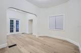 734 Mills Avenue - Photo 18