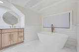 734 Mills Avenue - Photo 25