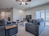 911 Avenal - Photo 9