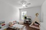 2213 Grantham Avenue - Photo 28