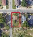 1003 Avenue A - Photo 1