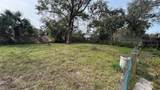 990 Liskeard Avenue - Photo 4