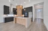 3032 Kensington Avenue - Photo 15