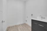 3032 Kensington Avenue - Photo 36