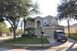 913 Henley Circle - Photo 1