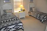 913 Henley Circle - Photo 41