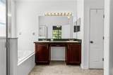 2081 The Oaks Boulevard - Photo 7