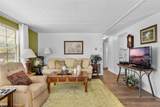 8 Cocos Plumosa Drive - Photo 11