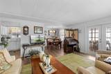 8 Cocos Plumosa Drive - Photo 16