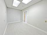 7802 Kingspointe Parkway - Photo 5