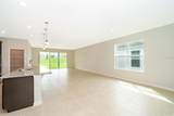 812 Montgomery Way - Photo 8