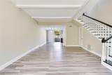 315 Glenview Boulevard - Photo 3