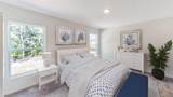 2140 Hibiscus Place - Photo 7