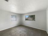 300 Avenue E - Photo 5