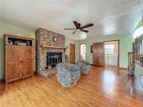 1850 Lakeshore Cir - Photo 15