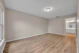 557 Hunter Circle - Photo 18