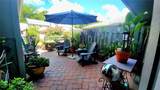 525 Oak Terrace - Photo 3