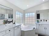 2460 The Oaks Boulevard - Photo 41