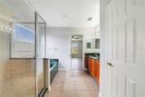 2298 The Oaks Boulevard - Photo 15