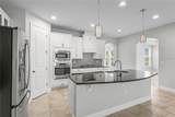 7930 Summerlake Pointe Boulevard - Photo 8