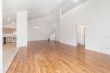 2548 Albion Avenue - Photo 7