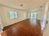 2549 Oak Avenue - Photo 3