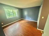 2549 Oak Avenue - Photo 8
