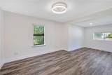 2425 Tanglewood Street - Photo 16