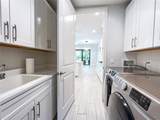 7665 Toscana Boulevard - Photo 9