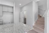 288 Oak Avenue - Photo 10