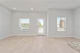 288 Oak Avenue - Photo 4