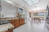 1524 The Oaks Boulevard - Photo 9