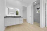 3036 Kensington Avenue - Photo 29