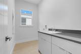 3036 Kensington Avenue - Photo 33