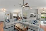806 Breezy Lake Way - Photo 19