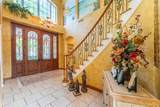 543 Isleworth Close - Photo 4