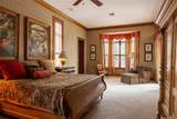 543 Isleworth Close - Photo 80