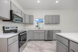 1720 Deleon Avenue - Photo 4
