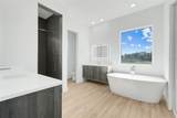 3056 Kensington Avenue - Photo 30