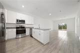 462 Lake Shore Parkway - Photo 2