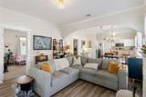 812 Paris Street - Photo 9