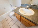 2727 Valencia Grove Drive - Photo 32