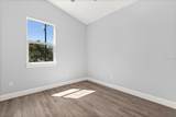 345 Plymouth Avenue - Photo 17