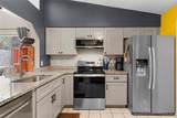 2479 Sedgefield Avenue - Photo 3