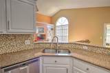 684 Yorkshire Drive - Photo 13
