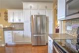 684 Yorkshire Drive - Photo 14