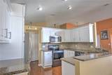684 Yorkshire Drive - Photo 18