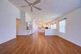 635 Rochester Loop - Photo 3